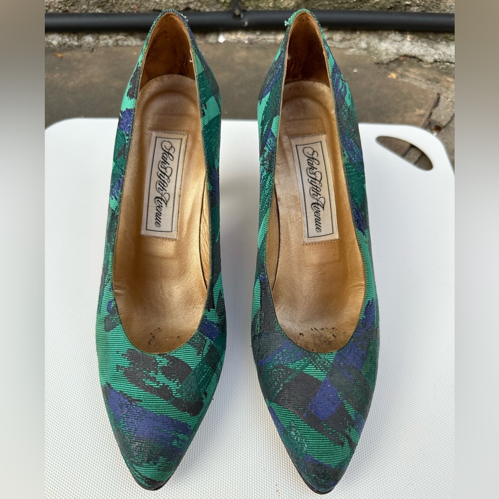 Vintage Saks Fifth Avenue Fabric Pumps